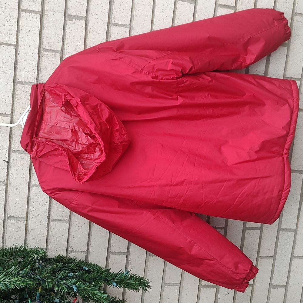 Red Coat - Picture 11 of 12